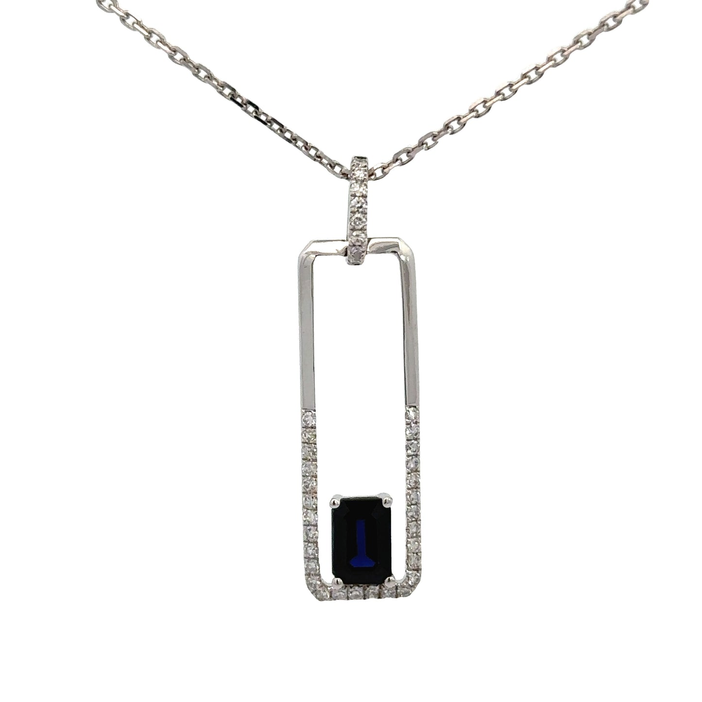 E.H. Collection Pendant w/Chain