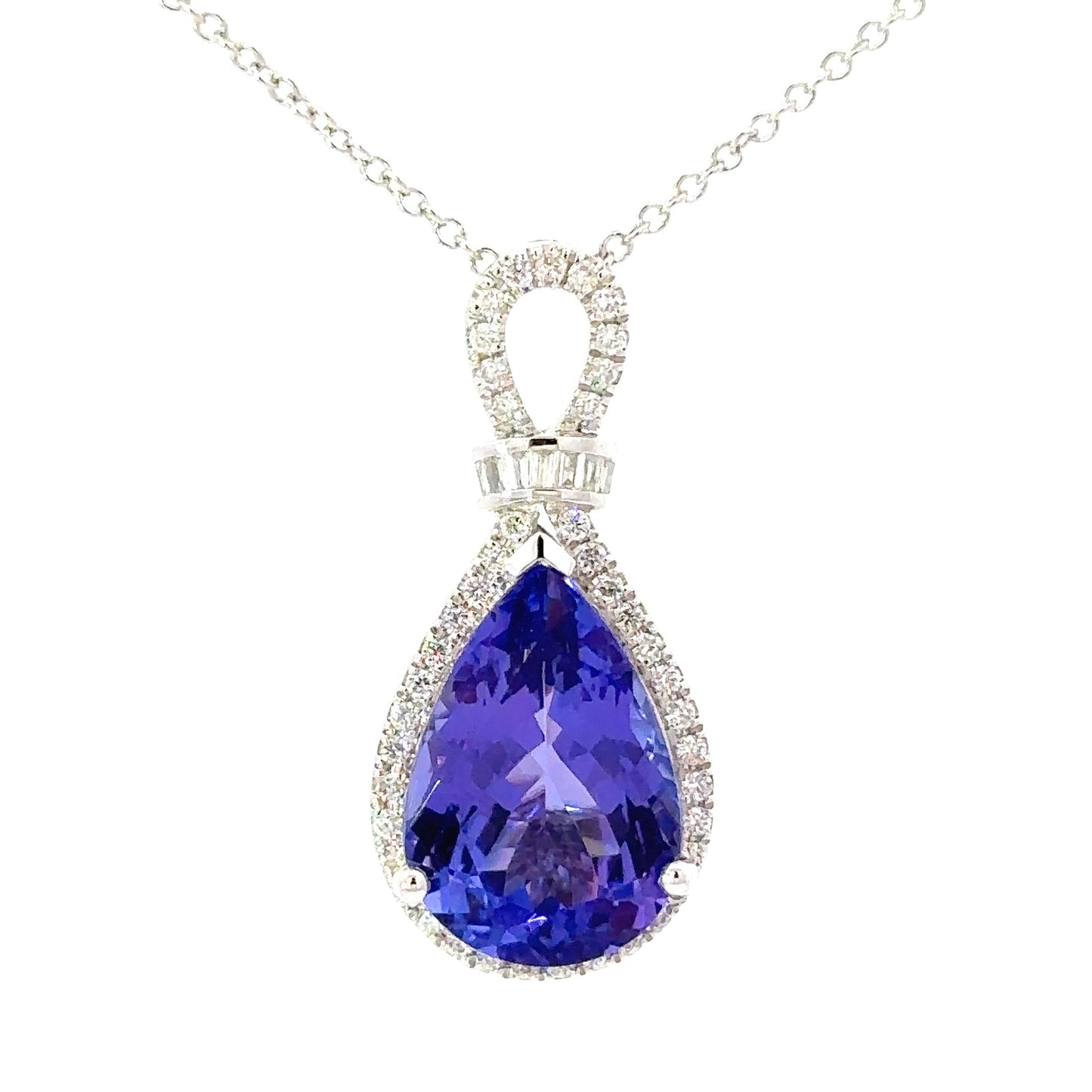 E.H. Collection Pendant w/Chain