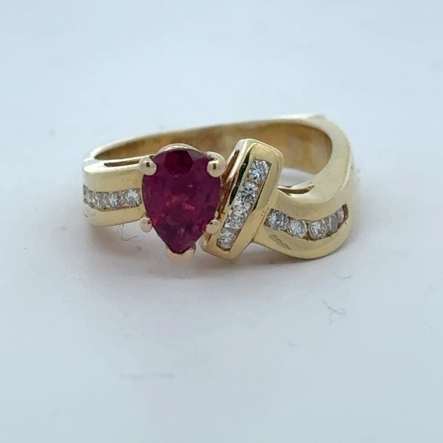 Estate    Ring